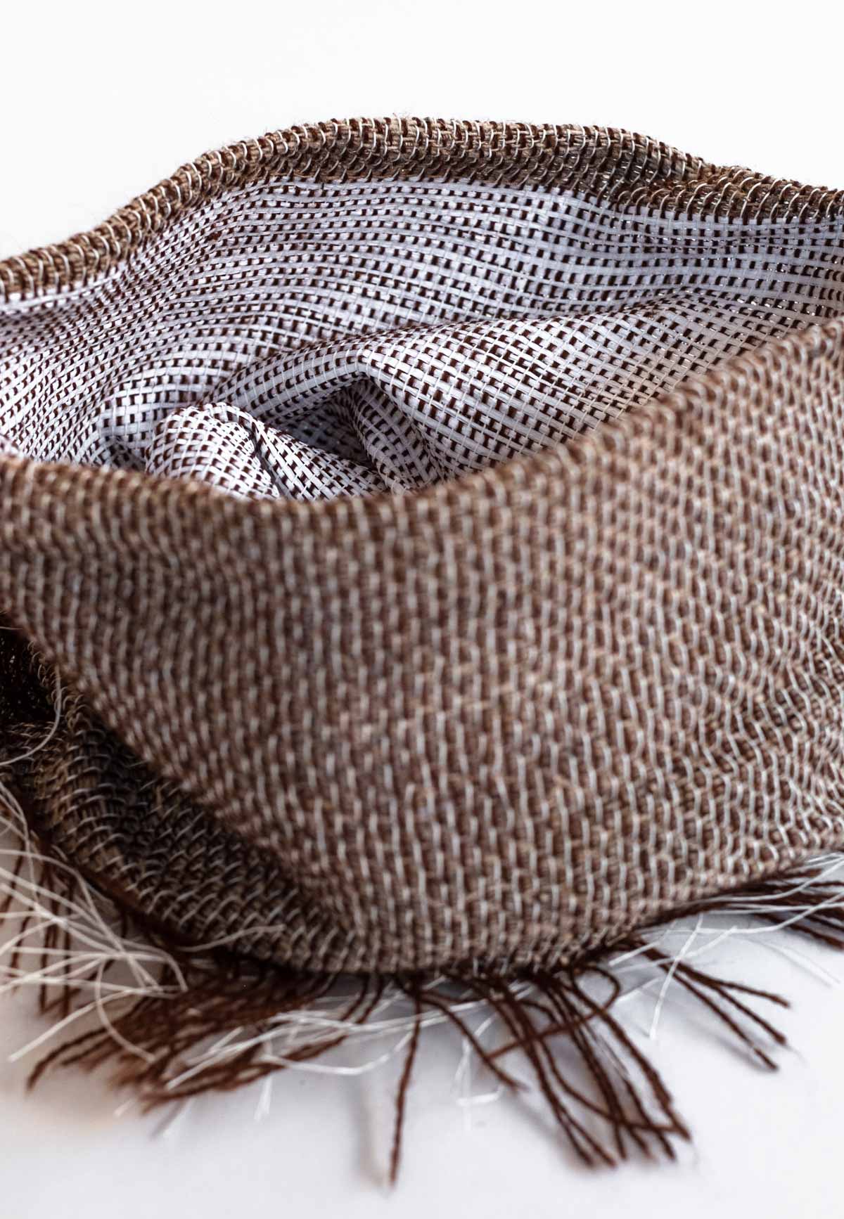 Guscio Grezzo (2020) 24x23x25 cm Paper yarn, Alpaca, handspun Nepalese nettle