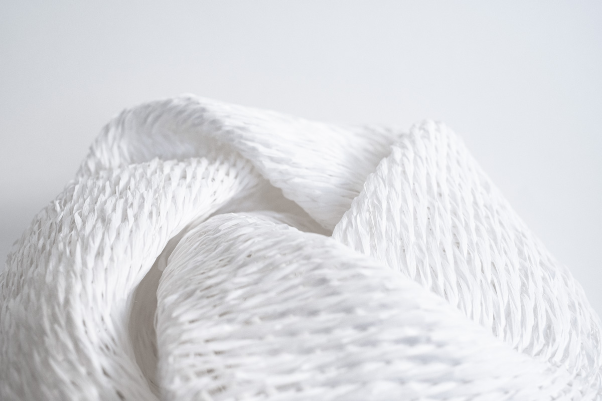 Nido Ritorto (2021) 26x26x12 cm Paper yarn, paper tape yarn